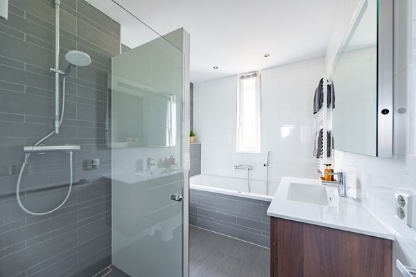 Medium property photo - Vlietpolderstraat 12, 2493 WG Den Haag